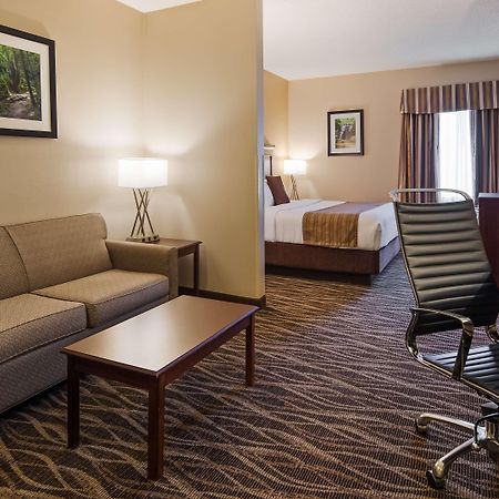 Best Western Plus Russellville Hotel & Suites Exterior photo