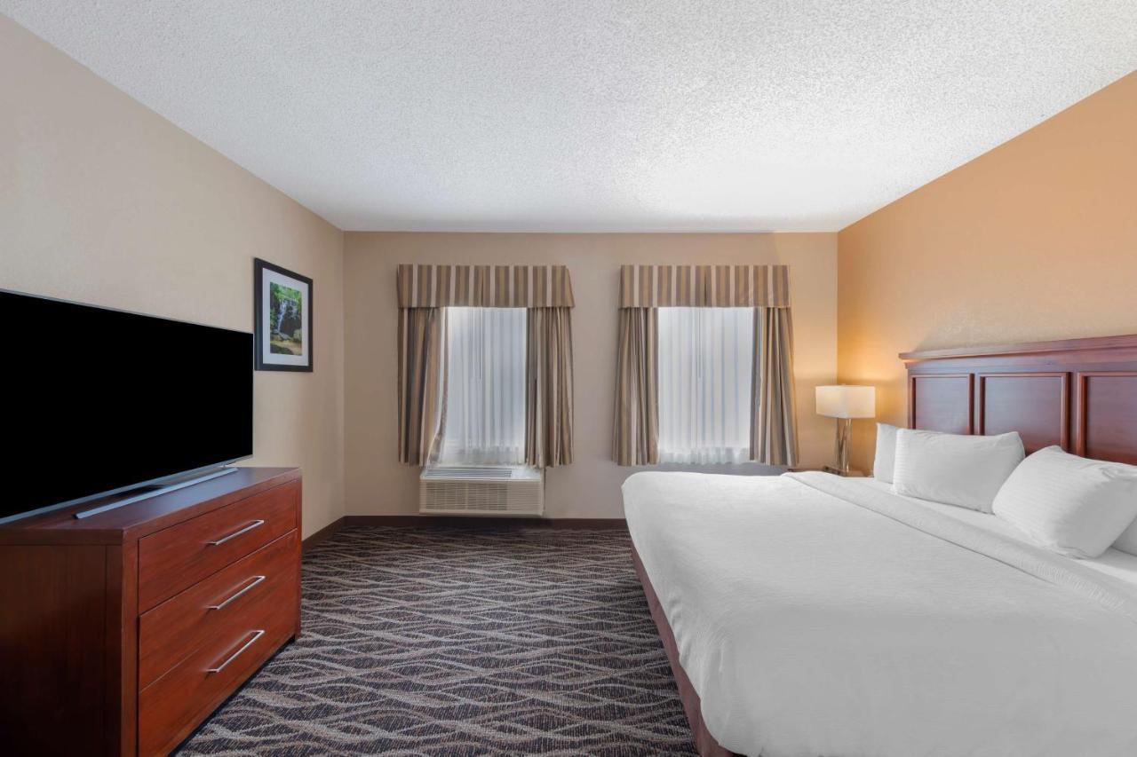 Best Western Plus Russellville Hotel & Suites Exterior photo