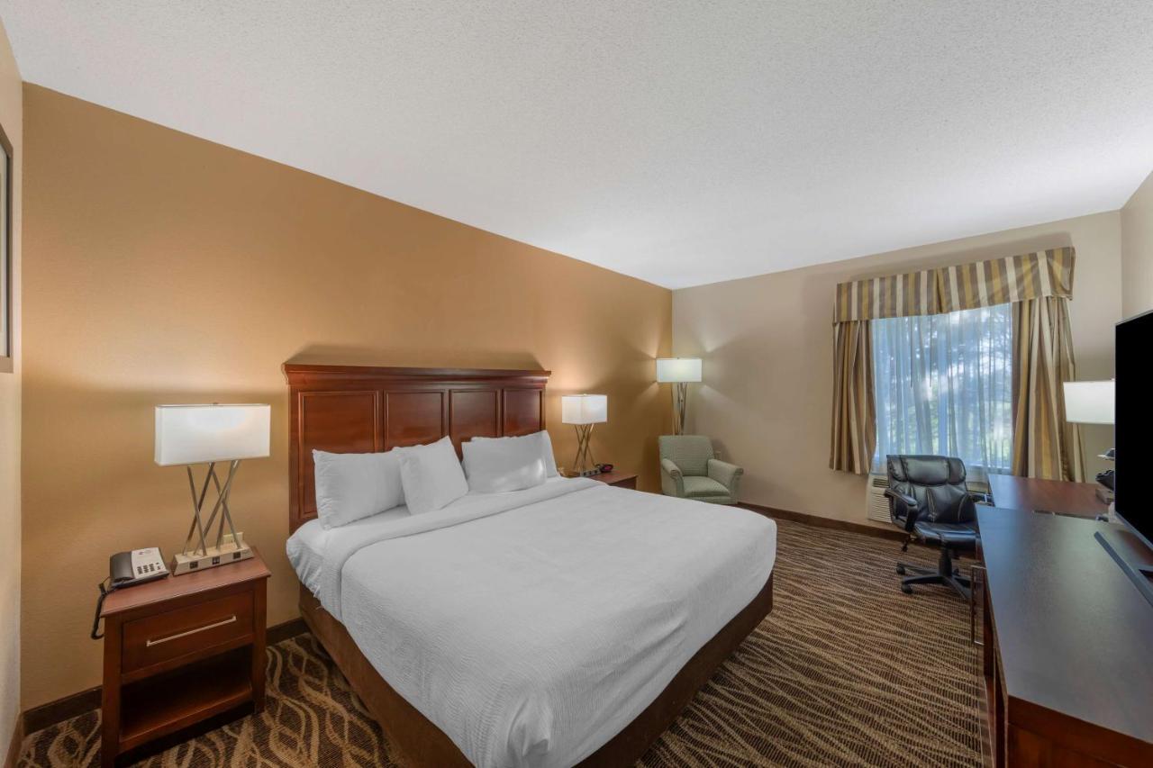 Best Western Plus Russellville Hotel & Suites Exterior photo