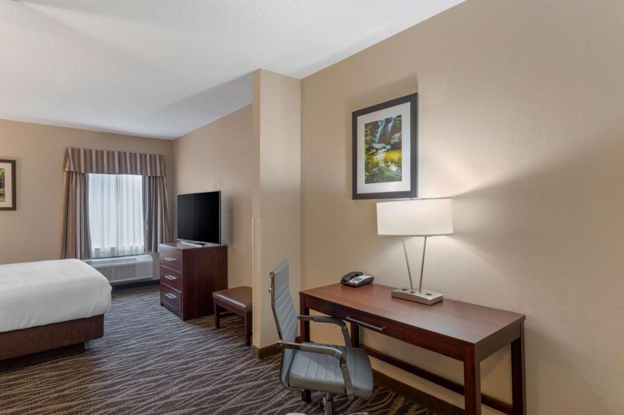 Best Western Plus Russellville Hotel & Suites Exterior photo