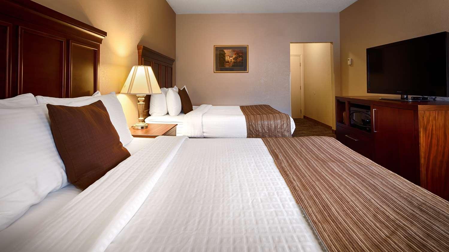 Best Western Plus Russellville Hotel & Suites Exterior photo