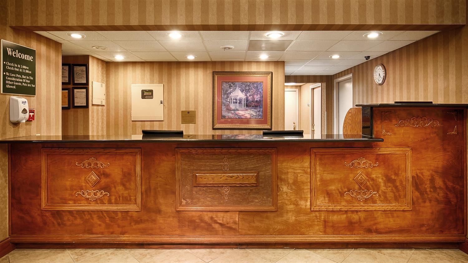 Best Western Plus Russellville Hotel & Suites Exterior photo